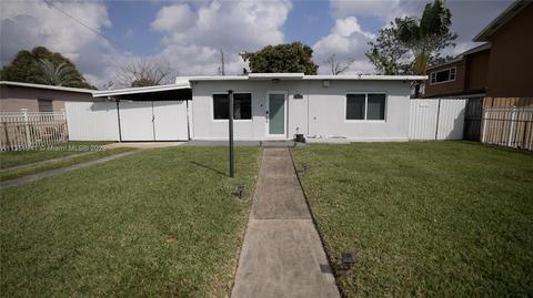 901 E 14th Pl, Hialeah, FL 33010 photo 1