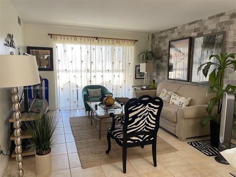 9340 Sunrise Lakes Blvd #309, Sunrise, FL 33322