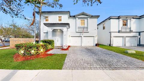227 NE 31st Ave, Homestead, FL 33033