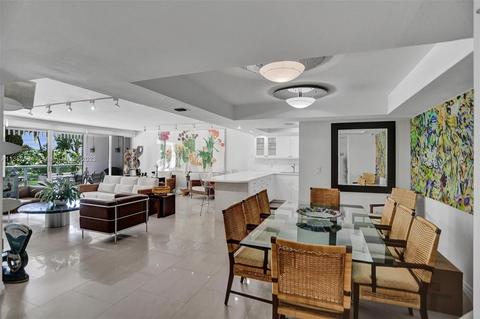 3 Grove Isle Dr #C205, Miami, FL 33133
