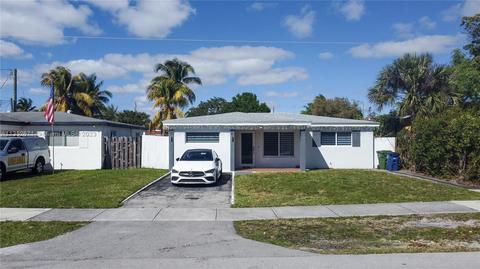 104 SW 7th St, Hallandale Beach, FL 33009
