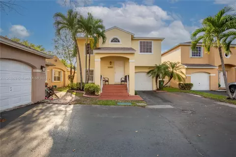 11725 NW 12th St, Pembroke Pines, FL 33026
