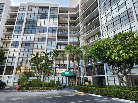 1000 Parkview Dr #614, Hallandale Beach, FL 33009
