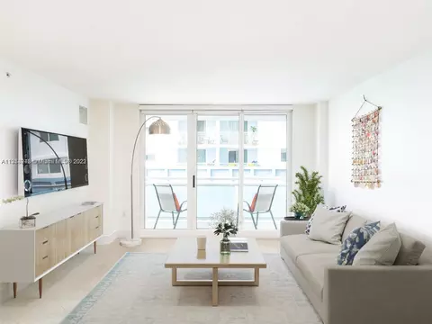 6917 Collins Ave #412, Miami Beach, FL 33141