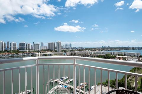 18071 Biscayne Blvd #1703, Aventura, FL 33160