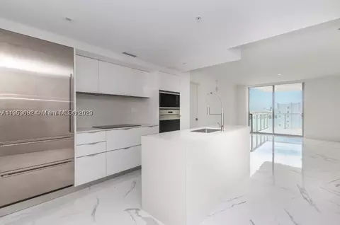 9521 E Bay Harbor Dr #705, Bay Harbor Islands, FL 33154