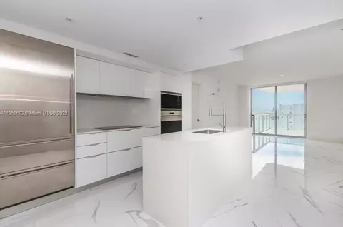 9521 E Bay Harbor Dr #705, Bay Harbor Islands, FL 33154