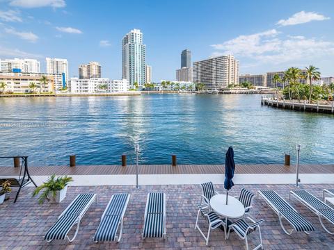 121 Golden Isles Dr #105, Hallandale Beach, FL 33009