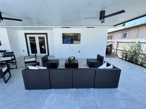 235 E 11th St, Hialeah, FL 33010 photo 6