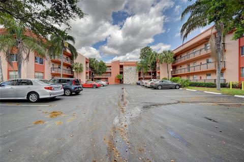 3100 Holiday Springs Blvd #306, Margate, FL 33063