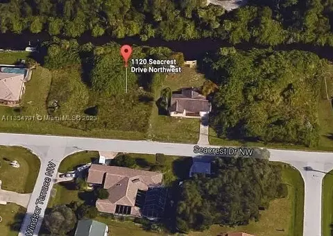 1120 NW Seacrest Dr, Port Charlotte, FL 33948