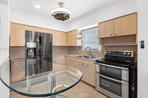 230 SE 3rd Ter, Dania Beach, FL 33004 photo 3