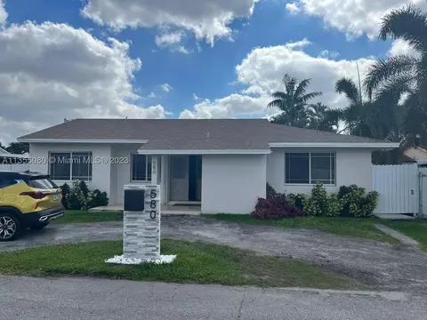 580 W 79th St, Hialeah, FL 33014 photo 1