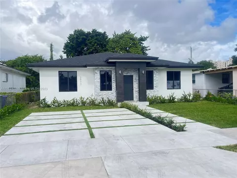 2977 NW 49th St, Miami, FL 33142