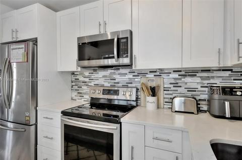 152 W 37th St, Hialeah, FL 33012 photo 9