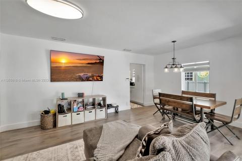 152 W 37th St, Hialeah, FL 33012 photo 5