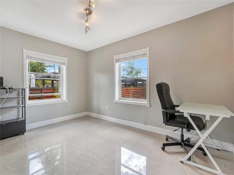 622 SE 7th Pl, Hialeah, FL 33010 photo 18