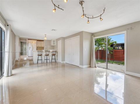 622 SE 7th Pl, Hialeah, FL 33010 photo 8