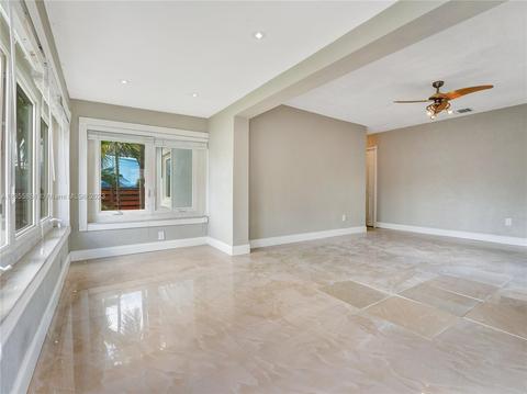 622 SE 7th Pl, Hialeah, FL 33010 photo 7