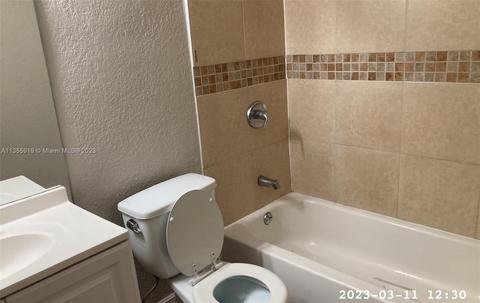 131 NE 29th St, Pompano Beach, FL 33064 photo 9