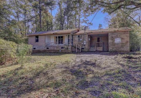 302 Line St, Chattahoochee, FL 32324