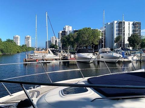 3375 N Country Club Dr #SLIP 4, Aventura, FL 33180