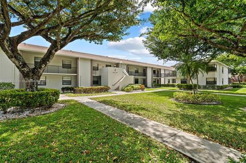 9854 W Mcnab Rd #214, Tamarac, FL 33321