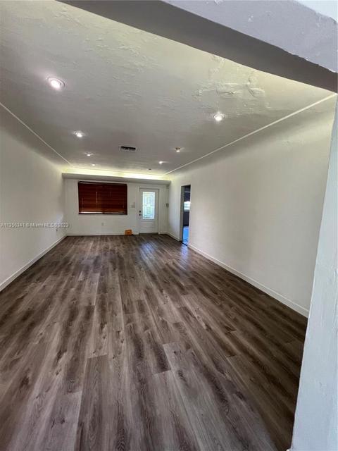 9564 Carlyle Ave, Surfside, FL 33154 photo 22