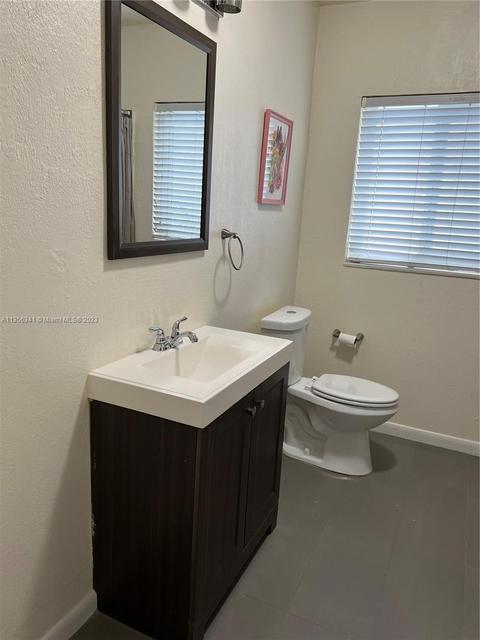 9564 Carlyle Ave, Surfside, FL 33154 photo 8