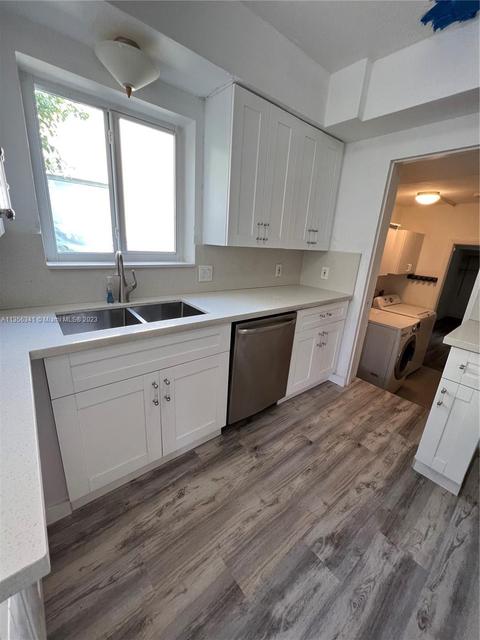 9564 Carlyle Ave, Surfside, FL 33154 photo 19