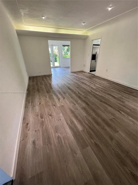 9564 Carlyle Ave, Surfside, FL 33154 photo 28