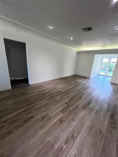 9564 Carlyle Ave, Surfside, FL 33154 photo 25