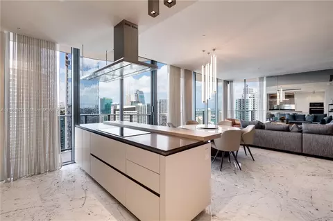 1000 Brickell Plz #PH5108, Miami, FL 33131
