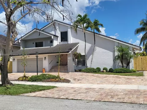 11481 SW 102nd St, Miami, FL 33176