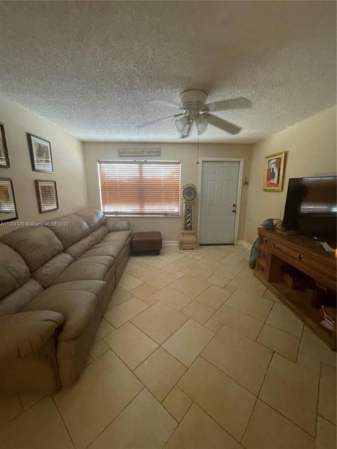 3777 NW 78th Ave #10F, Hollywood, FL 33024