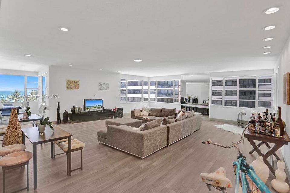  5255 Collins Ave #4D, Miami Beach, FL 33140 photo 2