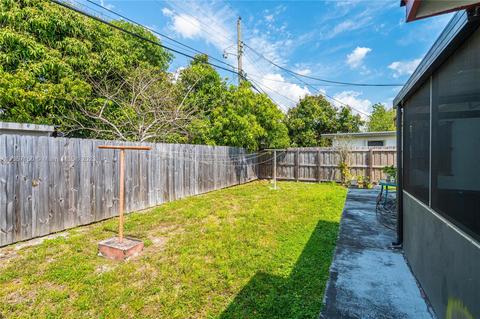 671 E 12th Pl, Hialeah, FL 33010 photo 7