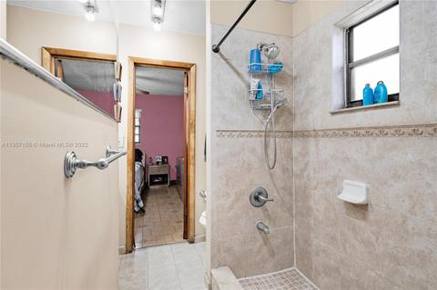 671 E 12th Pl, Hialeah, FL 33010 photo 23