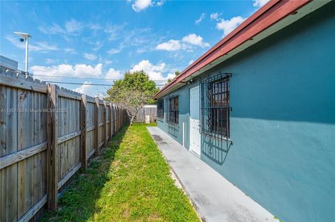 671 E 12th Pl, Hialeah, FL 33010 photo 5