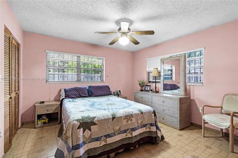 671 E 12th Pl, Hialeah, FL 33010 photo 25