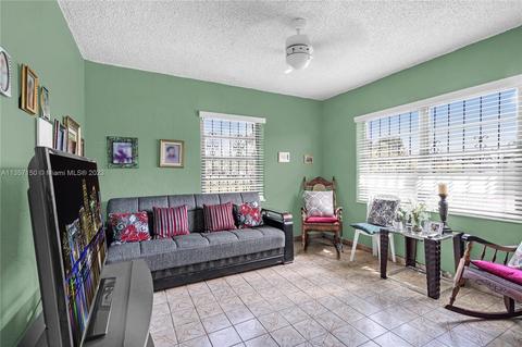 671 E 12th Pl, Hialeah, FL 33010 photo 20