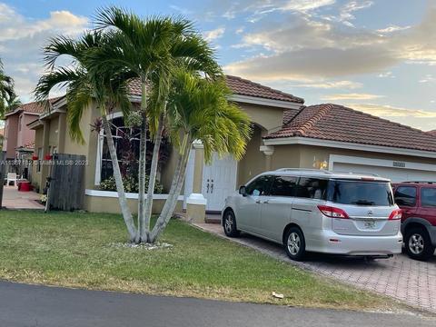 16362 SW 94th St, Miami, FL 33196
