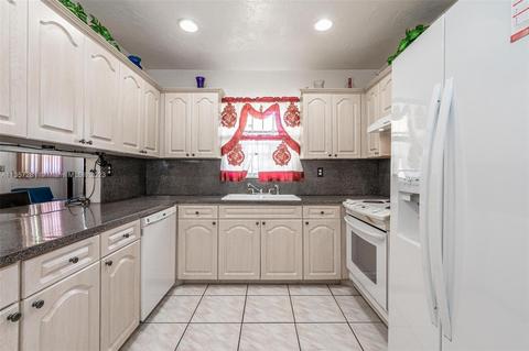 2155 NW 130th St, Miami, FL 33167 photo 13