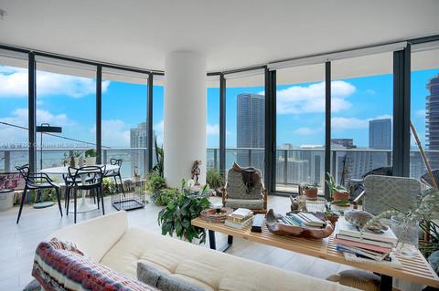 801 S Miami Ave #5004, Miami, FL 33130