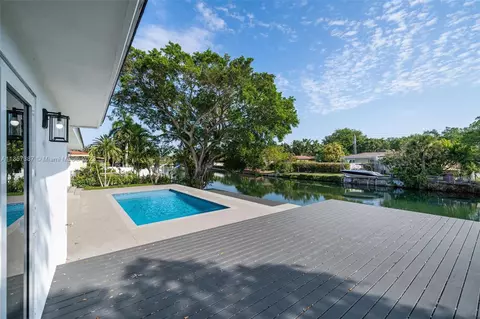 5125 Orduna Dr, Coral Gables, FL 33146