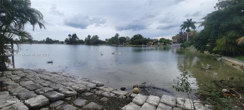 1215 W 80th St, Hialeah, FL 33014 photo 4