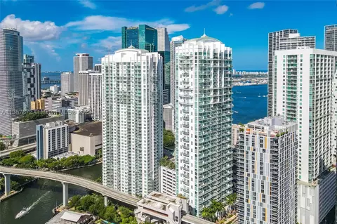 41 SE 5th St #807, Miami, FL 33131