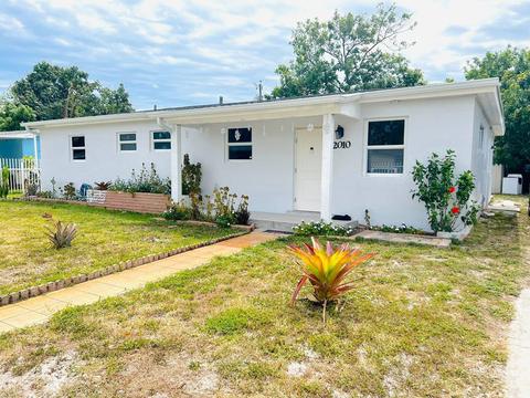 2010 NW 187th St, Miami Gardens, FL 33056