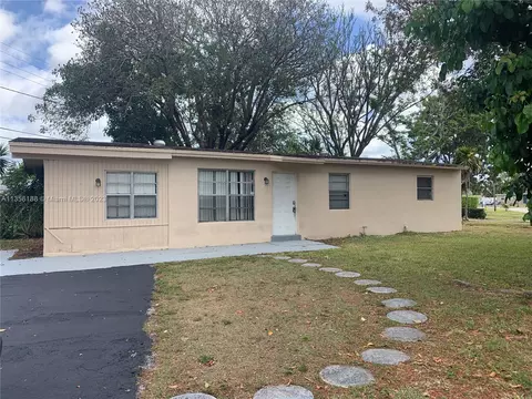 5793 NW 24th Ct, Margate, FL 33063