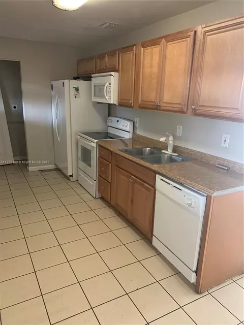 5793 NW 24th Ct, Margate, FL 33063 photo 2